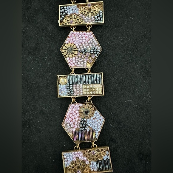 Art Deco Design Bracelet, Mosaic Beaded Pattern - Picture 3 of 7